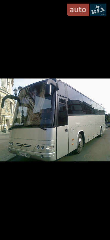 Туристический / Междугородний автобус Volvo B12