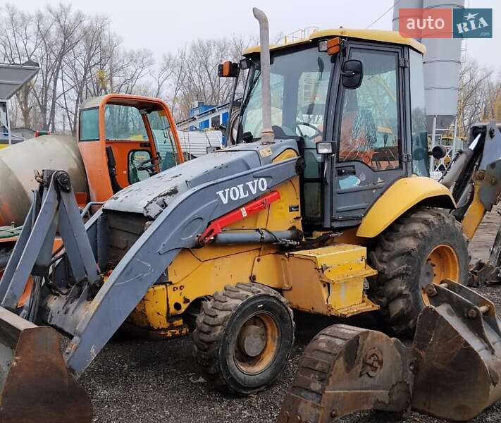 Фронтальный погрузчик Volvo BL 61B