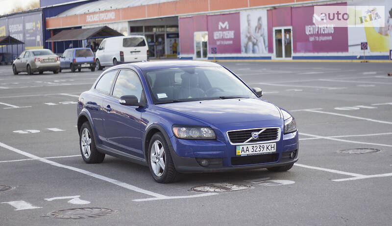 Легковые Volvo C30