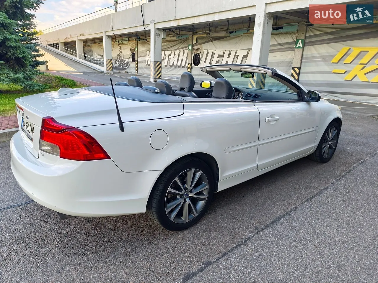 2010 Volvo C70 - мініатюра 2