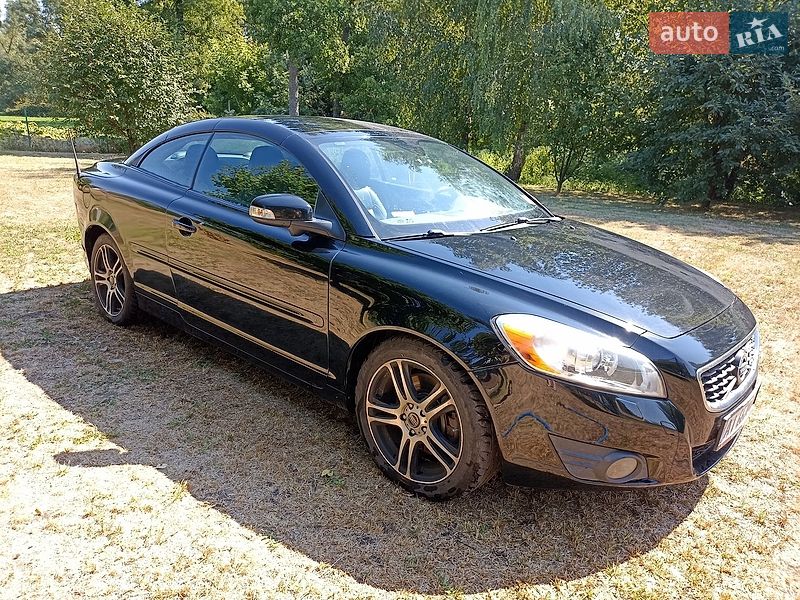 Volvo C70 2011