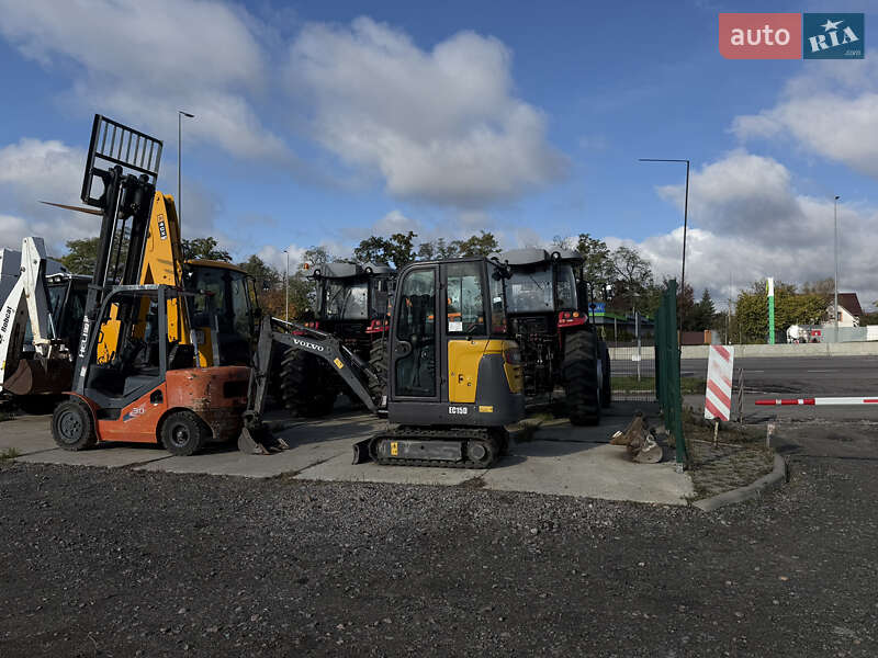 Спецтехніка Volvo EC 15D