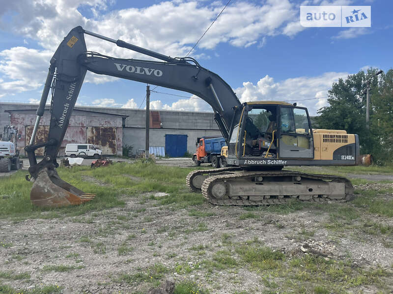 Volvo EC 240CL