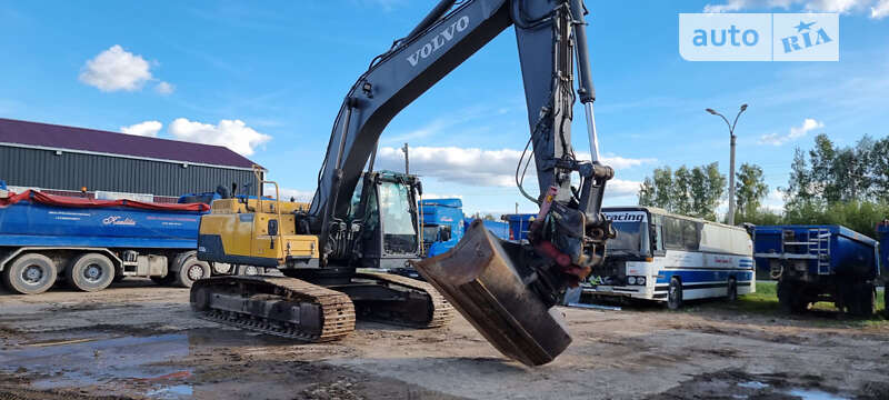 Спецтехніка Volvo EC 250D