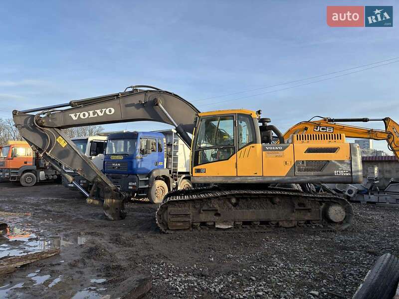 Volvo EC 300DL