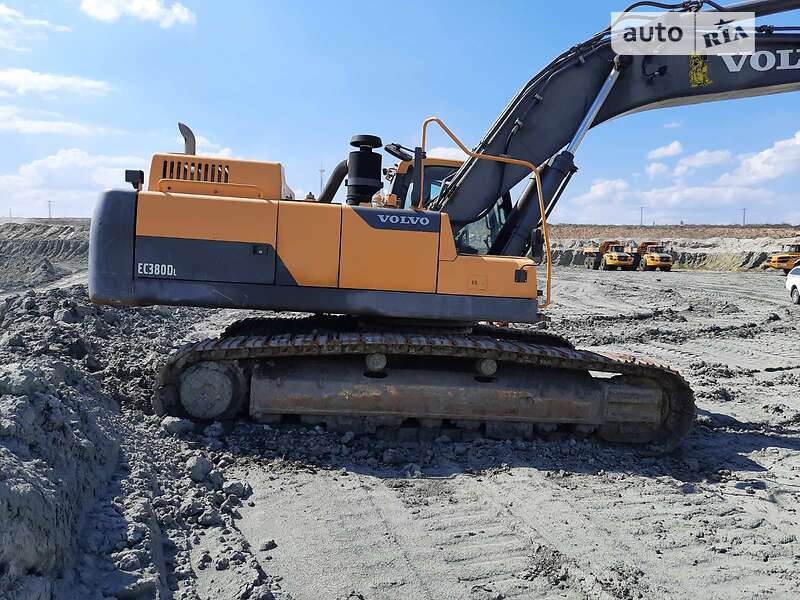 Спецтехніка Volvo EC 380DL