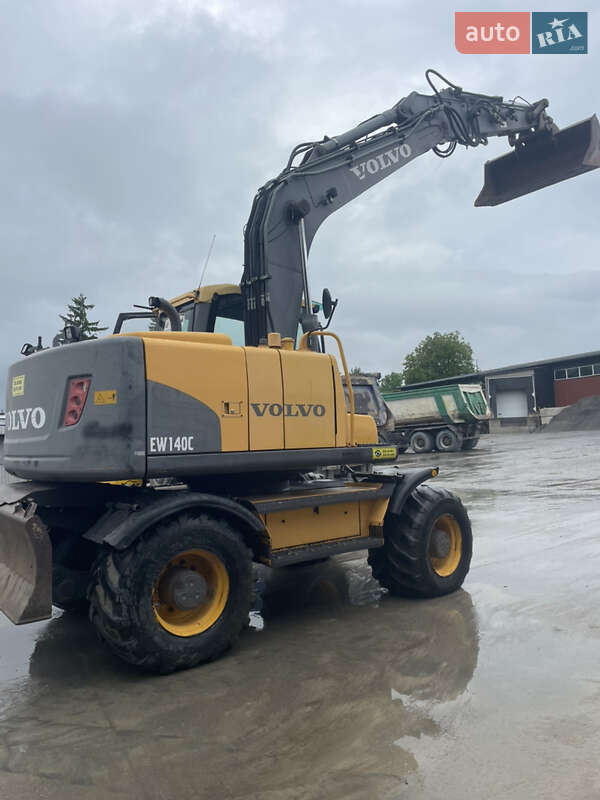 Спецтехника Volvo EW 140C