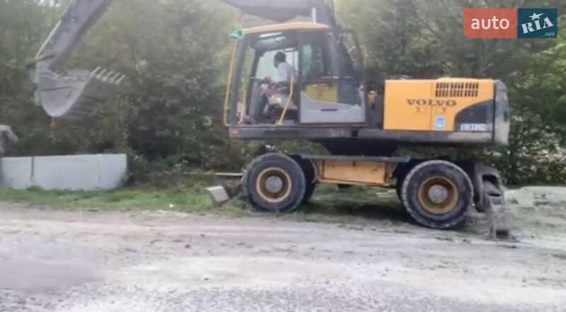 Спецтехніка Volvo EW 180C