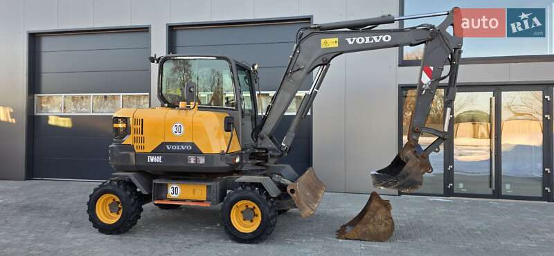 Спецтехника Volvo EW 60C