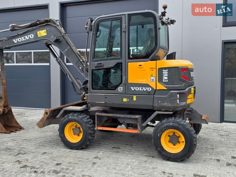 Volvo EW 60C