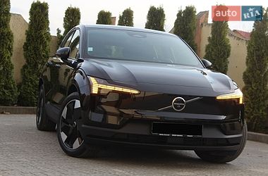 Volvo EX30  2024
