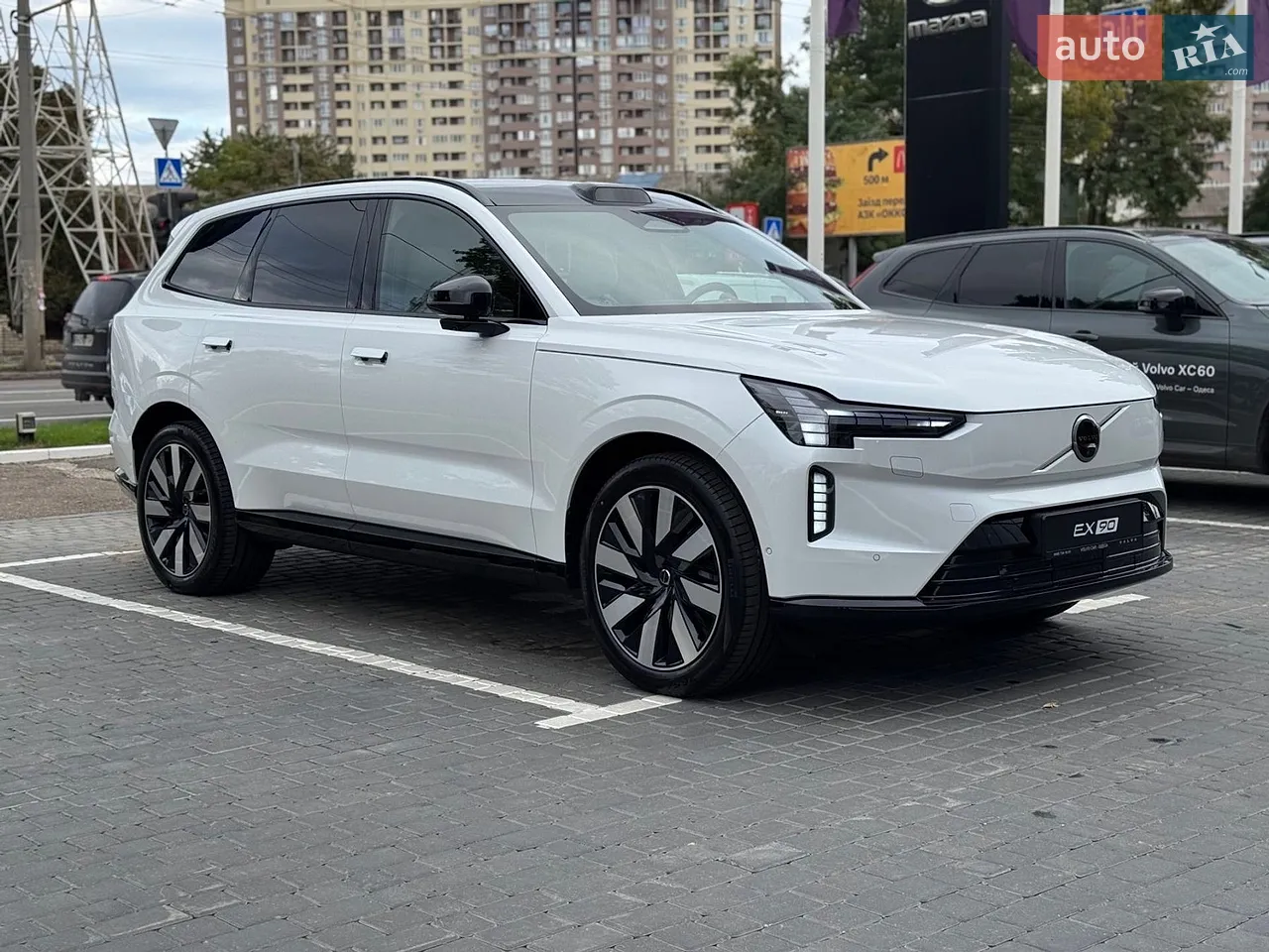 2025 Volvo EX90 - фото 1