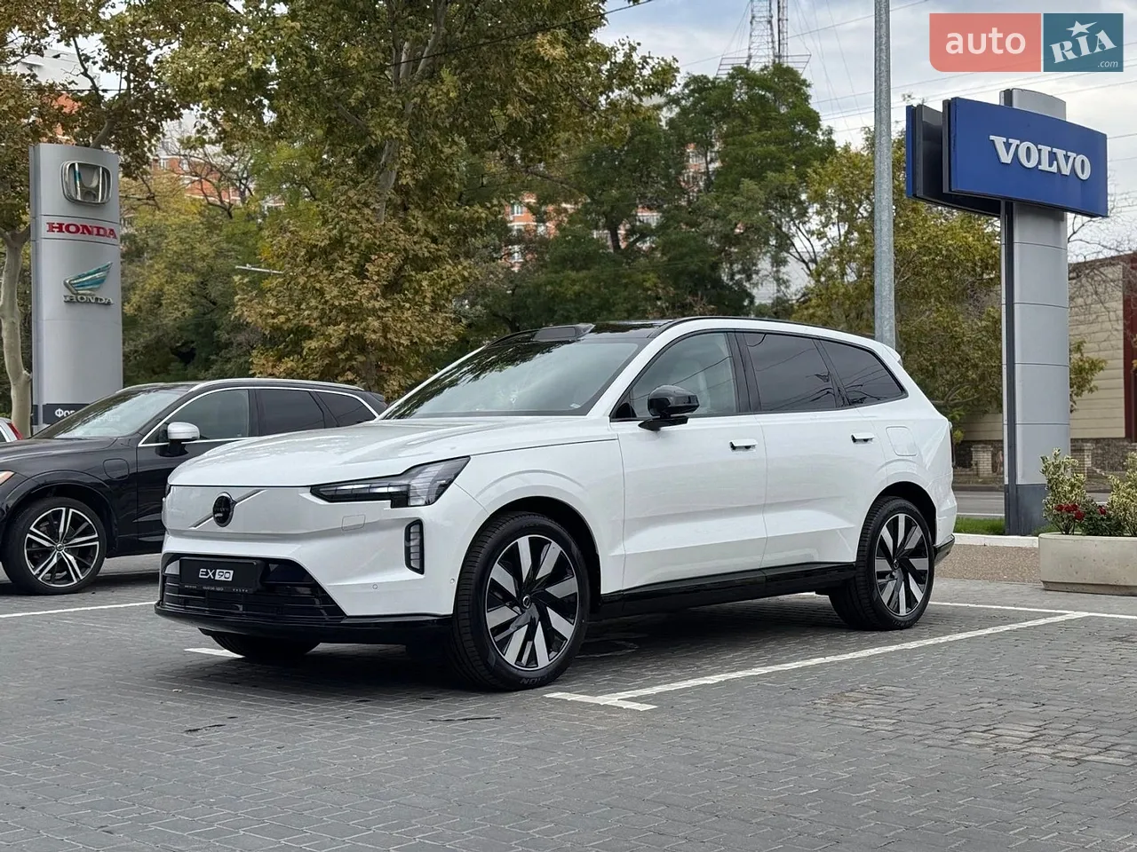 2025 Volvo EX90 - мініатюра 2