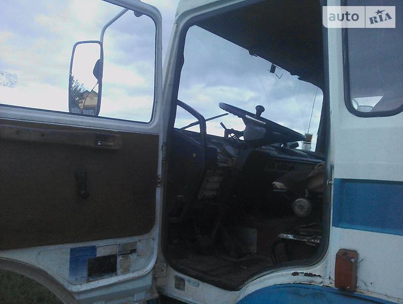 Volvo F6 1986 года