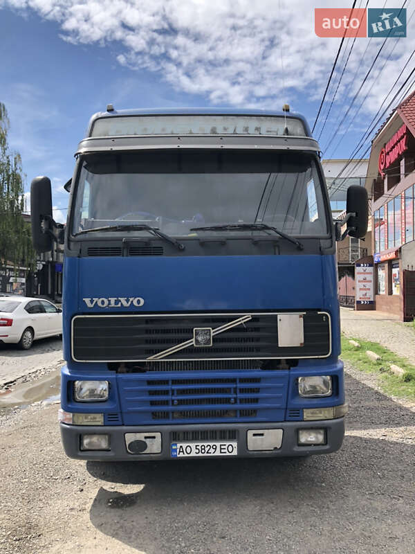 Самоскид Volvo FH 12