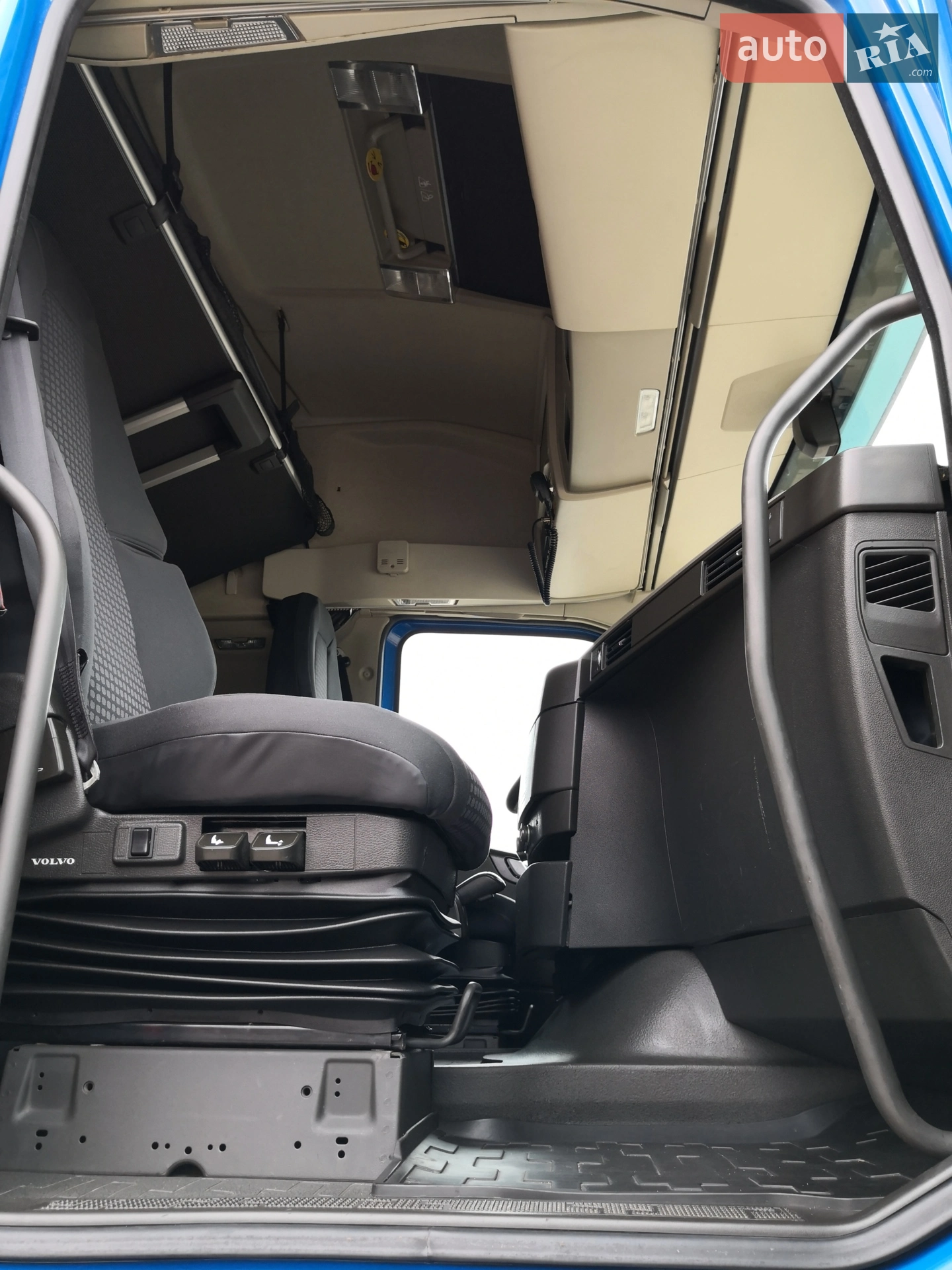 Volvo FH 13 2018 VIN YV2RT40A2JA825800 фото оголошення 17 з 30