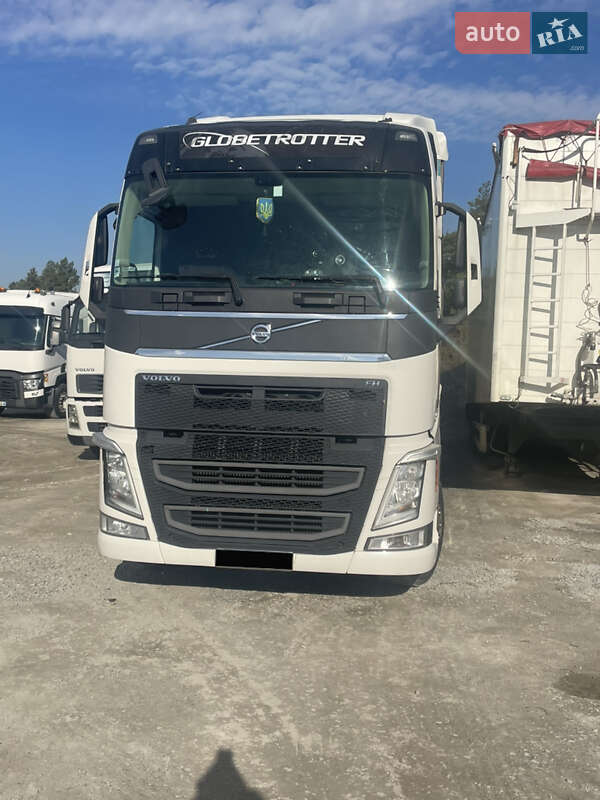 Тягач Volvo FH 13