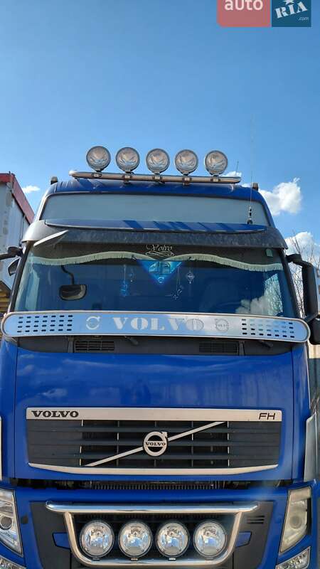 Зерновоз Volvo FH 13