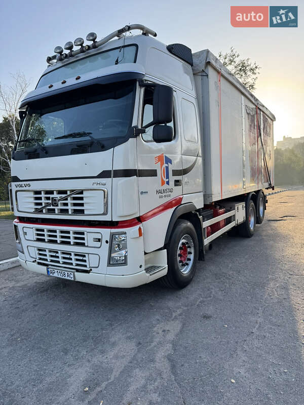 Самоскид Volvo FH 16