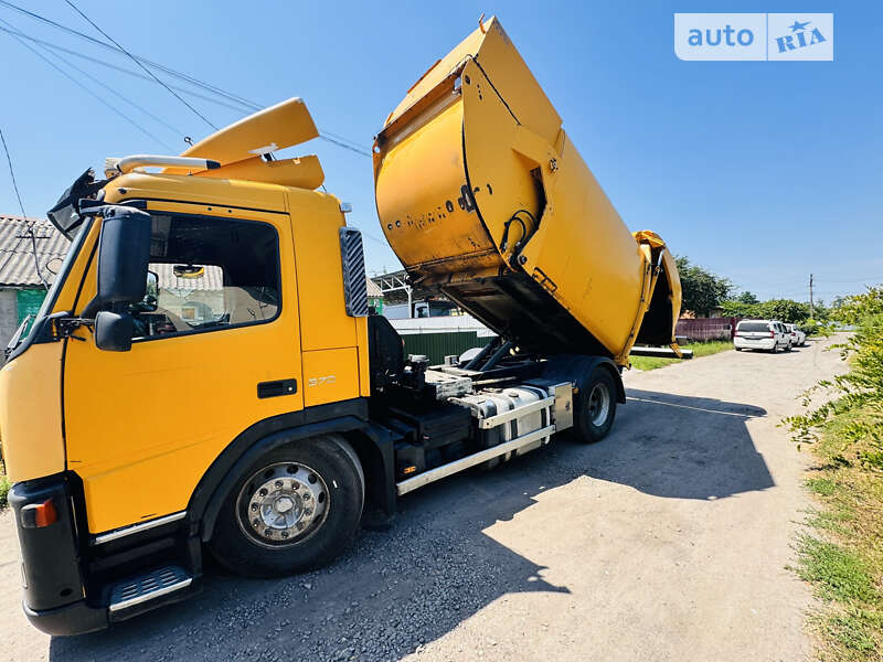 Вантажівки Volvo FL 14