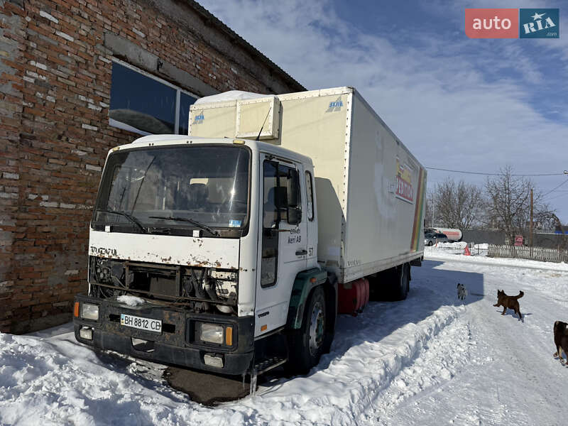 Тягач Volvo FL 6