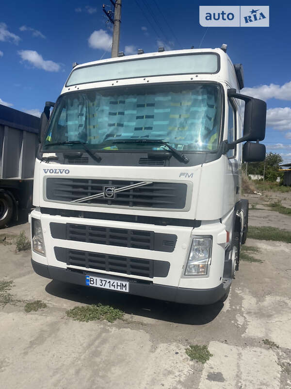 Тягач Volvo FM 10