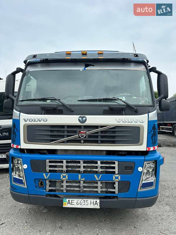 Зерновоз Volvo FM 12