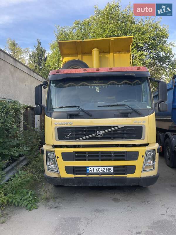 Самоскид Volvo FM 12