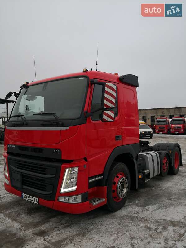 Тягач Volvo FM 13