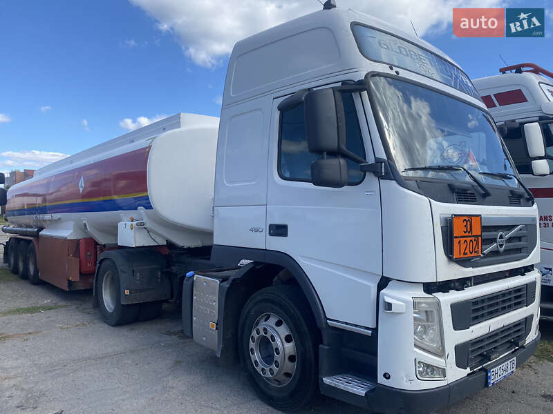 Бензовоз Volvo FM 13