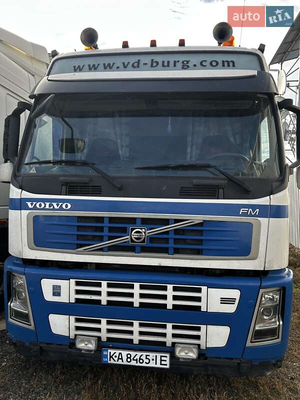 Тягач Volvo FM 9