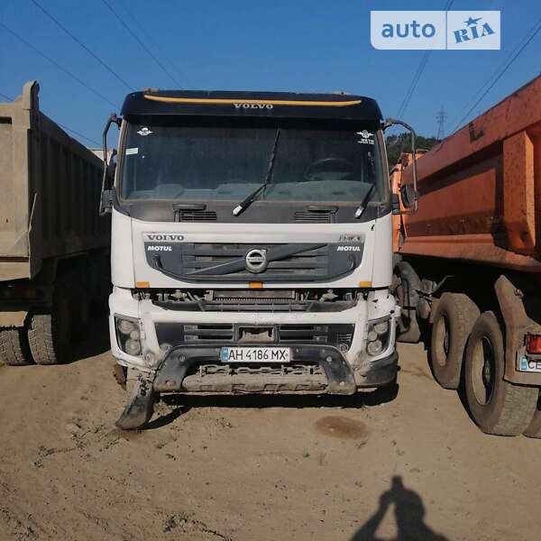 Вантажівки Volvo FMX 13