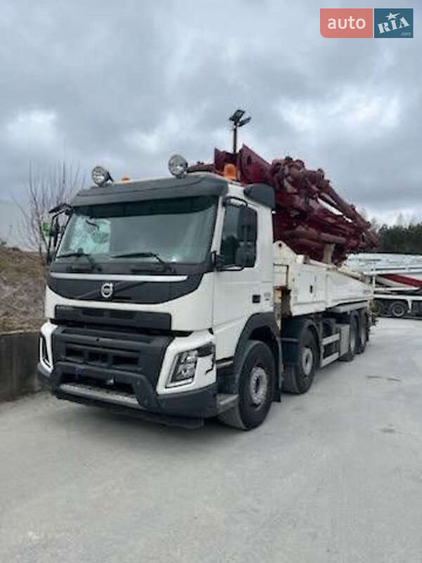 Спецтехника Volvo FMX 13