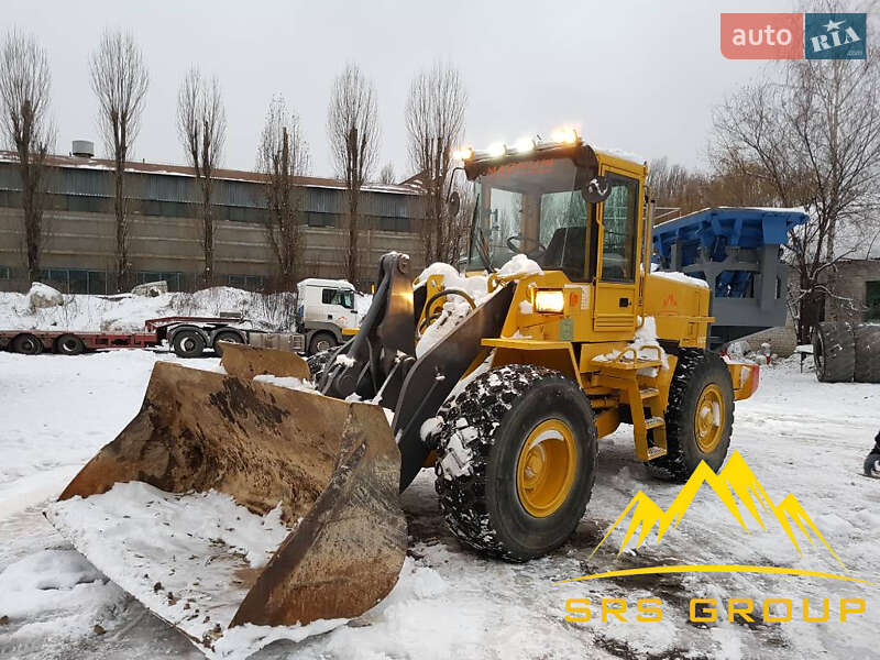 Фронтальні навантажувачі Volvo L 120F