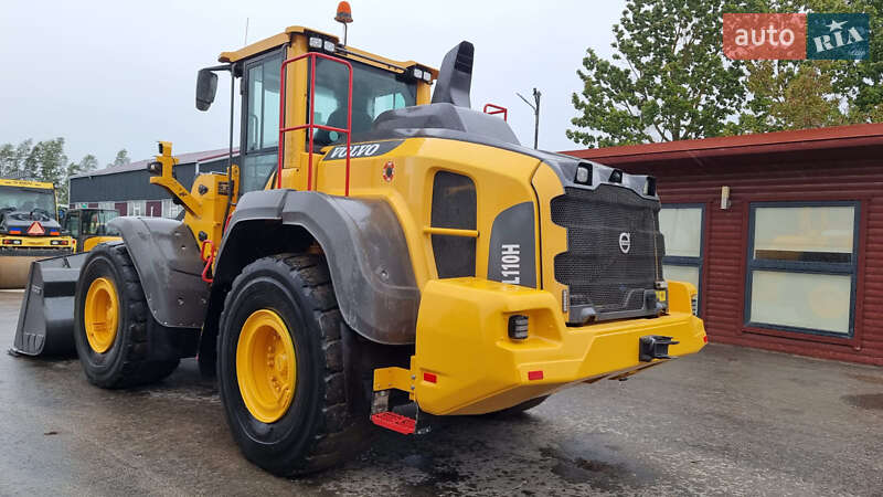 Спецтехніка Volvo L 120F