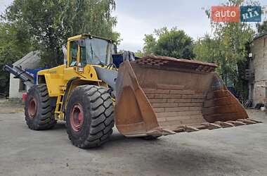 Volvo L 220E  2005