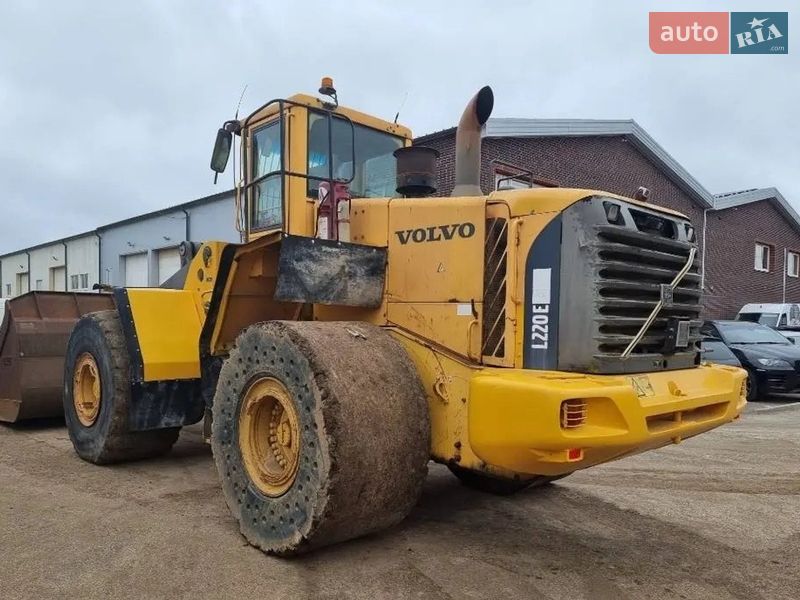 Volvo L 220E
