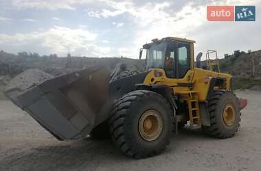 Volvo L 220G 35t 2009