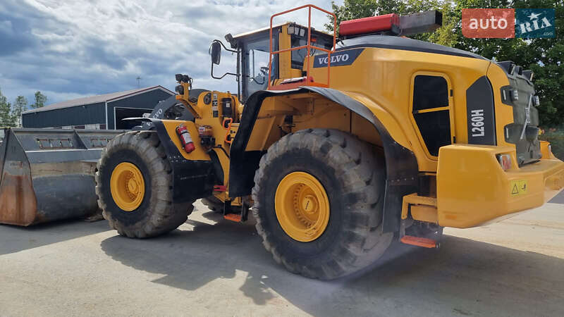 Volvo L 330D