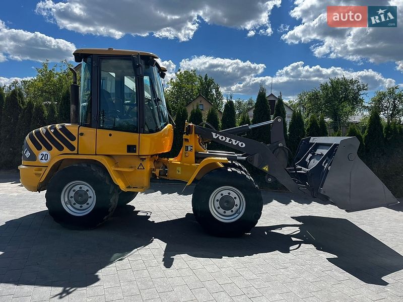 Volvo L30B
