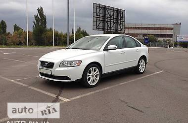 Технические характеристики Volvo S40 16