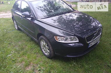 Volvo S40  2010