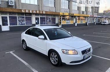 Volvo S40  2011