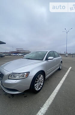 Volvo S40  2010