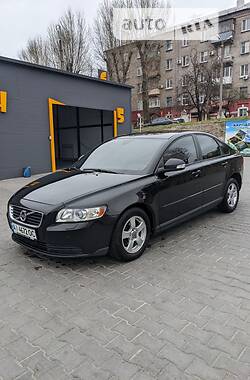 Volvo S40  2011