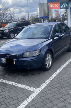 Volvo S40  2005
