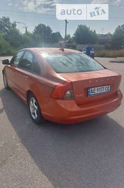 Volvo S40  2010