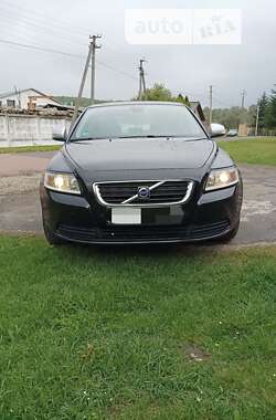 Volvo S40  2010