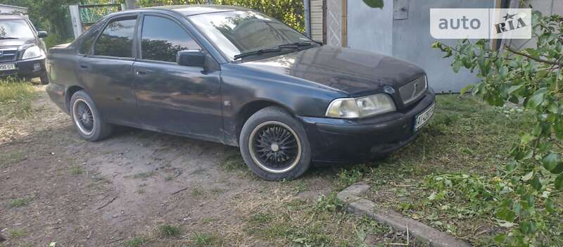 Volvo S40