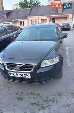 Volvo S40  2010
